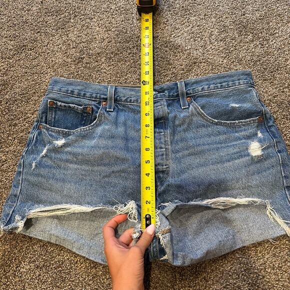 LEVI'S Women's 501 Original Short Size 33 In Oxnard Audio - Picture 9 of 12